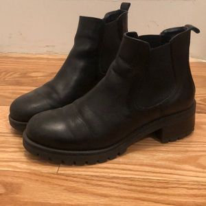 Urban Outfitters black Chelsea boots